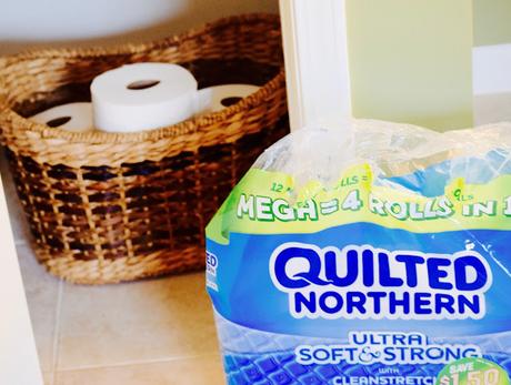 5 minute DIY Bathroom Organization Tips!