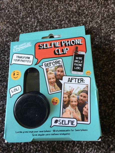 Selfie phone clip for selfie lovers