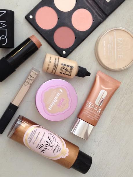 Travel Preparation 101: What's In My Makeup Bag?