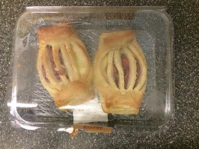 Today's Review: Tesco Rhubarb & Custard Lanterns