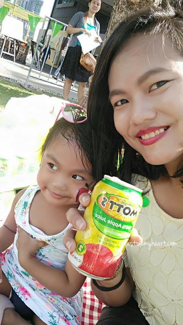 Picnic With Mila At Mott's Apple Juice Summer Fun Day