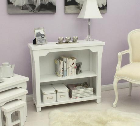 How to Decorate Your Little Girls Room With Dollhouse Bookshelves and Introduce Her With the Books from an Early Age