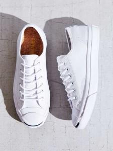 How to Keep Your White Sneakers White
