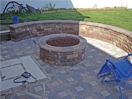 Amazing Backyard Fire Pit Designs