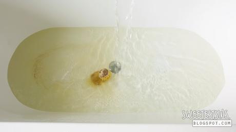 5 Bath Essentials for a DIY Spa honey bee bath bomb review