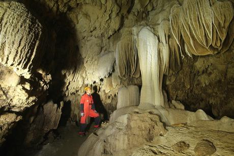 Lobo Cave Jiabong Samar