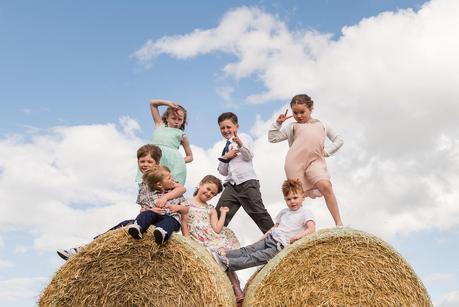 kids at a rustic wedding 