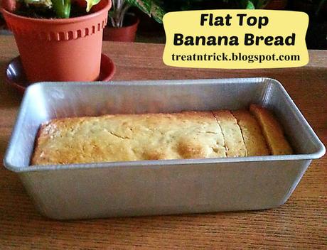Flat Top Banana Bread Recipe @ treatntrick.blogspot.com