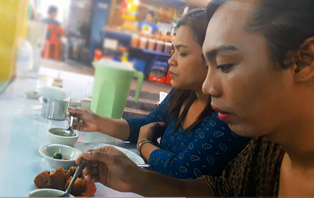 VLOG Episode 4: Foodtrip Under Boni MRT Station, Mandaluyong City.