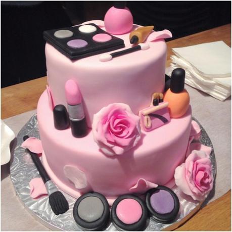 14 Awesome Cakes for Special People