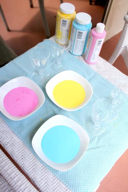 DIY Dip-Dye Plastic Wine Glasses