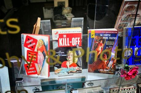 Summer In #London #SchoolHolidays - Cecil Court @CecilCourt Summer In #London #SchoolHolidays - Cecil Court @CecilCourt