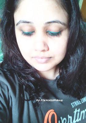 VLCC Enchanting Eyes Blue and Green Kohl Review & Swatches