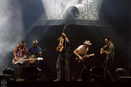 Drunk on a Plane: Dierks Bentley at Boots & Hearts 2016!