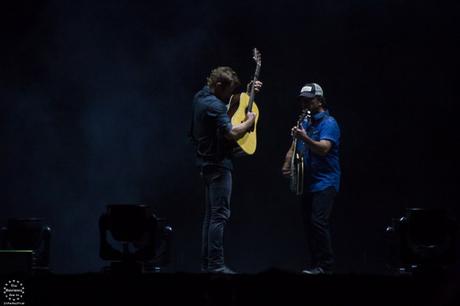 Drunk on a Plane: Dierks Bentley at Boots & Hearts 2016!