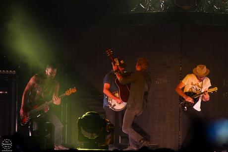 Drunk on a Plane: Dierks Bentley at Boots & Hearts 2016!