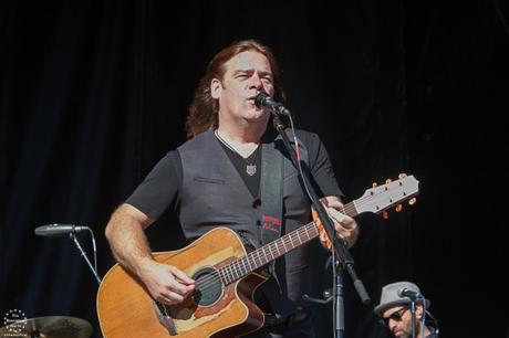 1, 2, 3, 4: Alan Doyle & The Beautiful Gypsies at Boots & Hearts 2016!