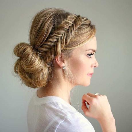 7 Easy DIY Tutorials for Glamorous and Cute Hairstyles