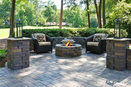 Installing Backyard Paver Design Ideas