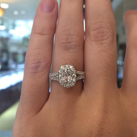 14k White Gold Round Diamond Engagement Ring with Stylish Shank (1 5/8 -  Luxoptions