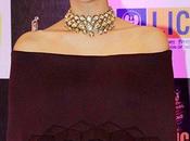 Check Choker Trend Inspired Bollywood Beauties