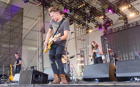 Lonely Girl: David James at Boots & Hearts 2016!