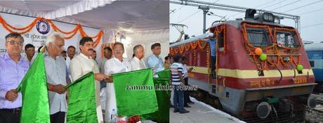 Jammu Haridwar Express Flagged Of On the Eve of Independence Day