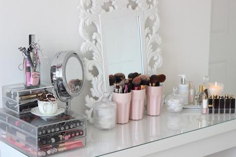 Beauty: Dressing Table Dreaming