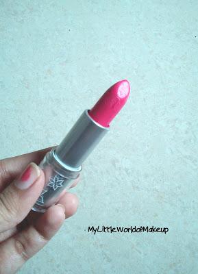 Organistick Lipsticks Price,  Review & Swatches in India