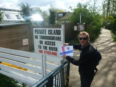 Five Countries That Border the UK, That You Might Not Have Heard Of! Backpacking in Lovely: Top 12 Sights on a Day Tour of This Lunatic Country