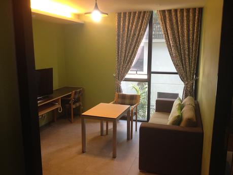 Varrzon Residence Sukhumvit 36 Apartment Review