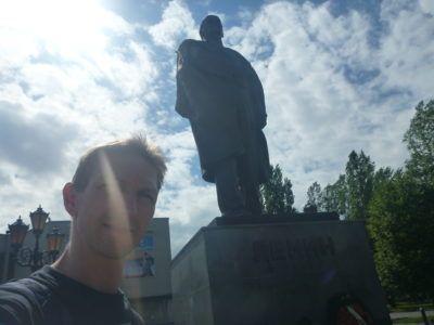 Backpacking in Kaliningrad: Top 25 Sights in Kaliningrad City Lenin and I backpacking in Kaliningrad