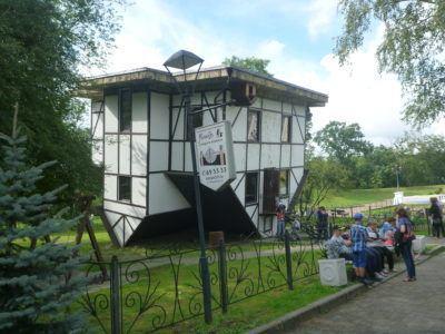 Backpacking in Kaliningrad: Top 25 Sights in Kaliningrad City Crazy Upside Down House ( перевернутая комната), Yunost Park
