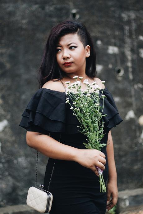 SelestyMe Indian fashion blog by Chayanika Rabha Wearing Stalkbylove Off the Shoulder Little black dress Jabong Black pointed boots and clutch
