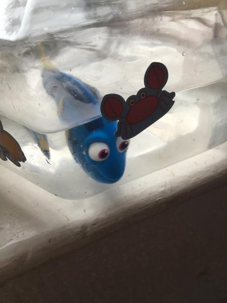 Zuru robotoys Finding Dory