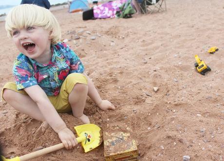 Stress Free Sun Protection From Ambre Solaire's Easy Peasy Kids Range