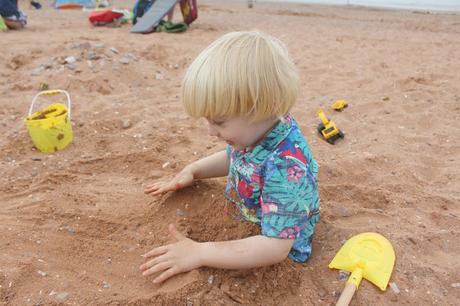 Stress Free Sun Protection From Ambre Solaire's Easy Peasy Kids Range