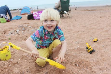 Stress Free Sun Protection From Ambre Solaire's Easy Peasy Kids Range