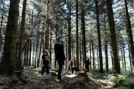 Welsh Cosmic Doom Warlords MAMMOTH WEED WIZARD BASTARD Unveil Stellar Song Their Album Proffwyd Dwyll
