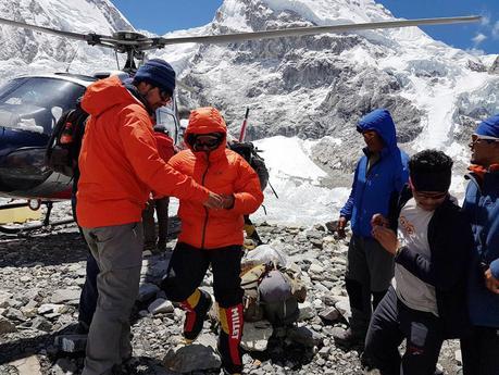 Use of Helicopters on Everest Rises Dramatically