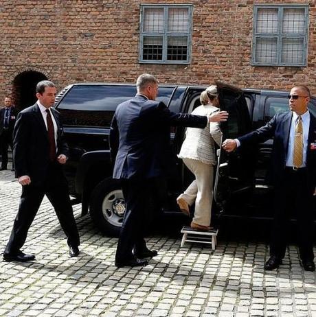 Hillary Clinton needs step to get into car