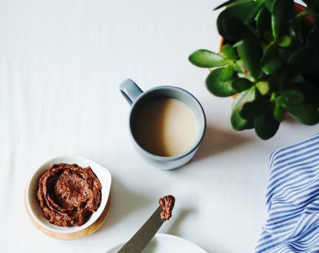 Simple Vegan Chocolate Spread (Stress-Reliever) + 5 Natural Foods to Help you Relieve Stress (Refined Sugar-Free)