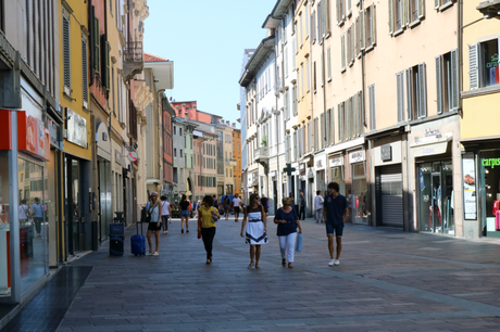 Downtown Street of Italy.png