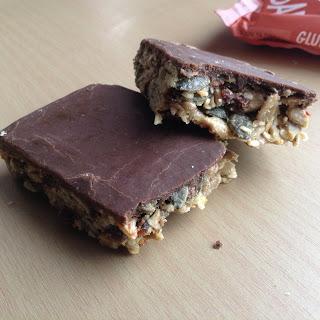 9Bar Super Seeds Fruity Carob Hit Review