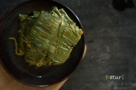Chingri Paturi( Prawn cooked in Banana Leaf)