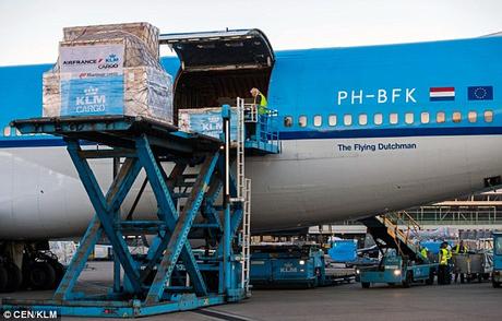 KLM Airlines transports special cargo ~ T Reg