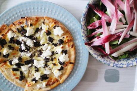  photo Black Pudding and Goats Cheese White Pizza 4_zpsv7okd4jo.jpg