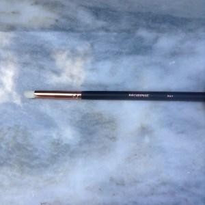Morphe R41 – Pencil Crease