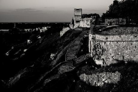 Walking at night around the fortress is one of my favorite things to do in Beograd.