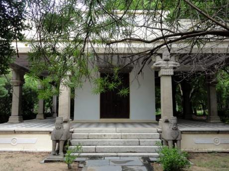 Zorastrian temple
